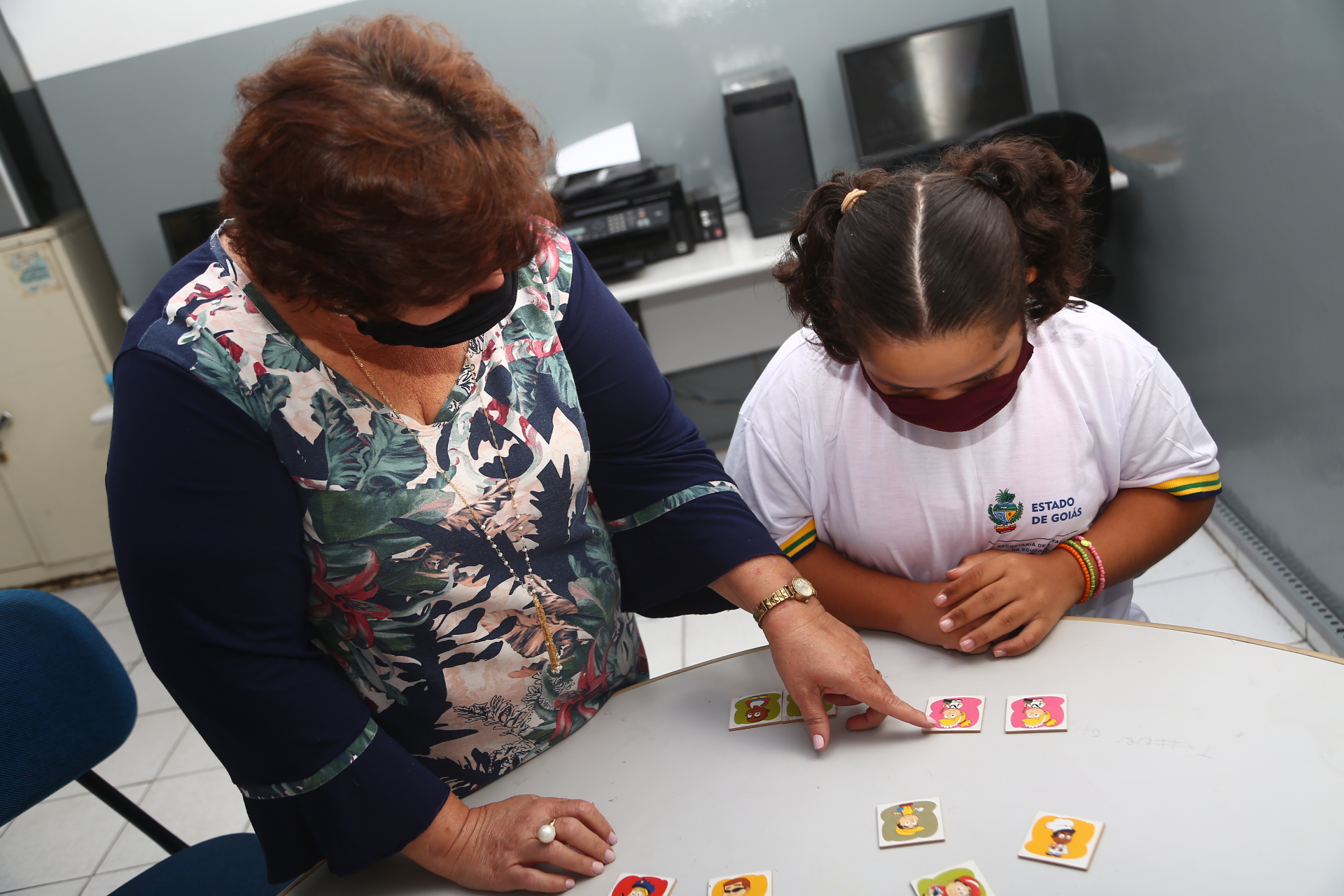 Atendimento Educacional Especializado (AEE) com estudante da rede estadual de Goiás 